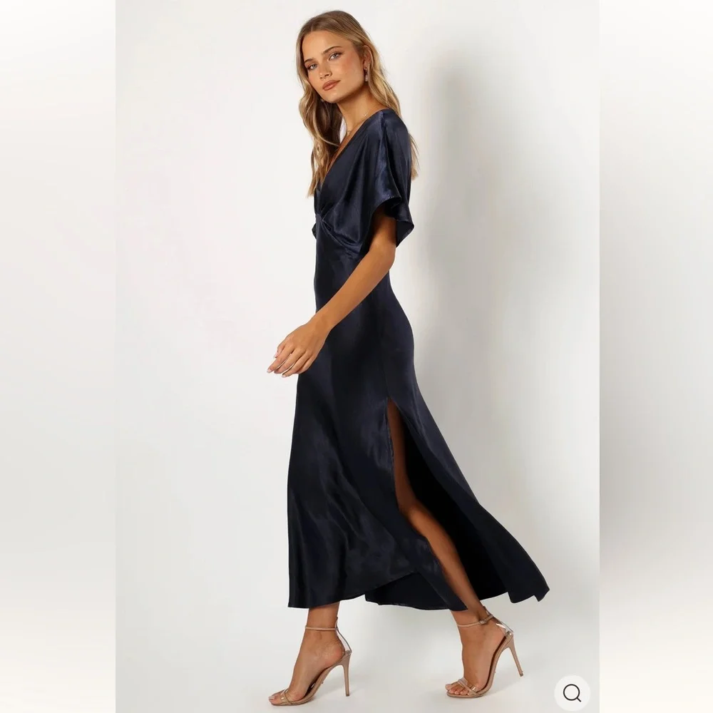 NWT Petal & Pup Ricki Maxi Dress Size Medium Navy Silky Butterfly Sleeve Wedding - Picture 12 of 12